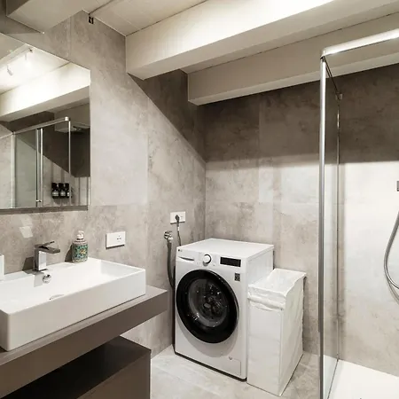 Valencia - The House Of Travelers *