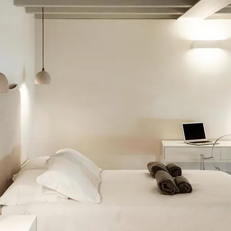 Valencia - The House Of Travelers *