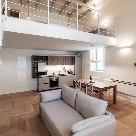 Valencia - The House Of Travelers *