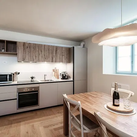 Valencia - The House Of Travelers Apartment *